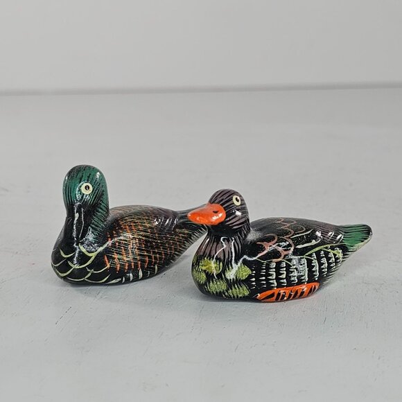 Vintage Hand-Painted Miniature Ceramic Duck Figurines - Set Of 2 - Picture 8 of 8
